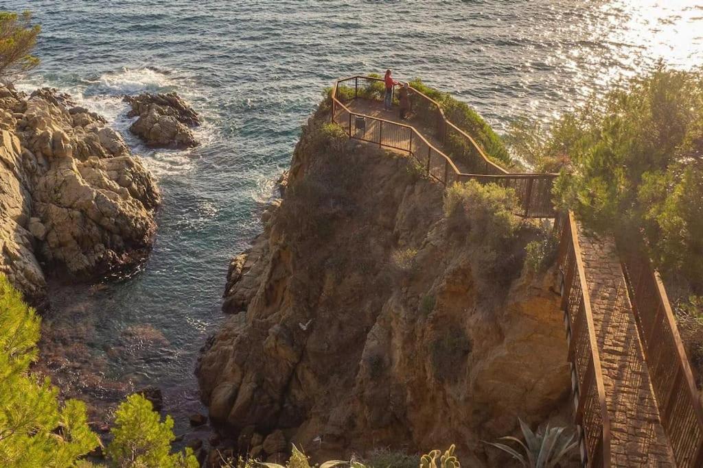 Somriu Apartament Fenals Platja Lloret de Mar Esterno foto